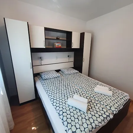 Mirta Apartman Trogir