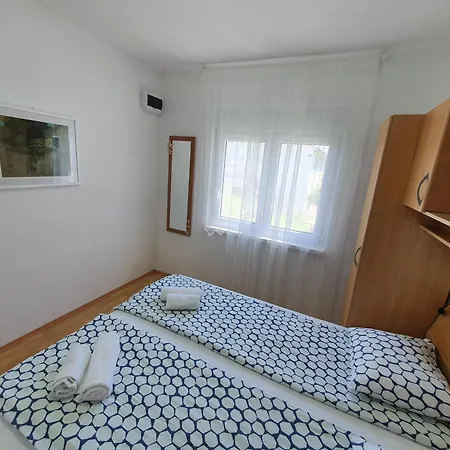 Apartman Mirta